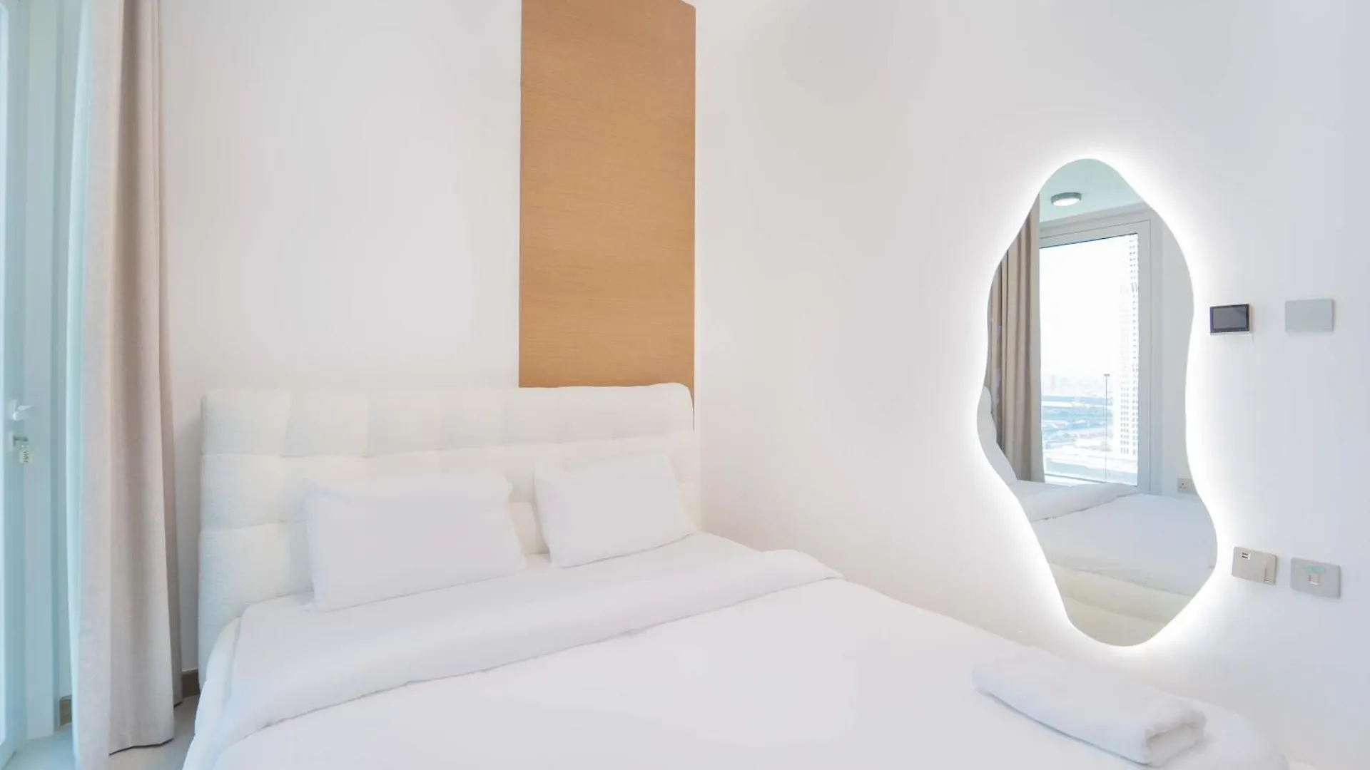 Fabulous Missoni Designer Building, 3 Bedroom Plus Maid Dubai Apartment