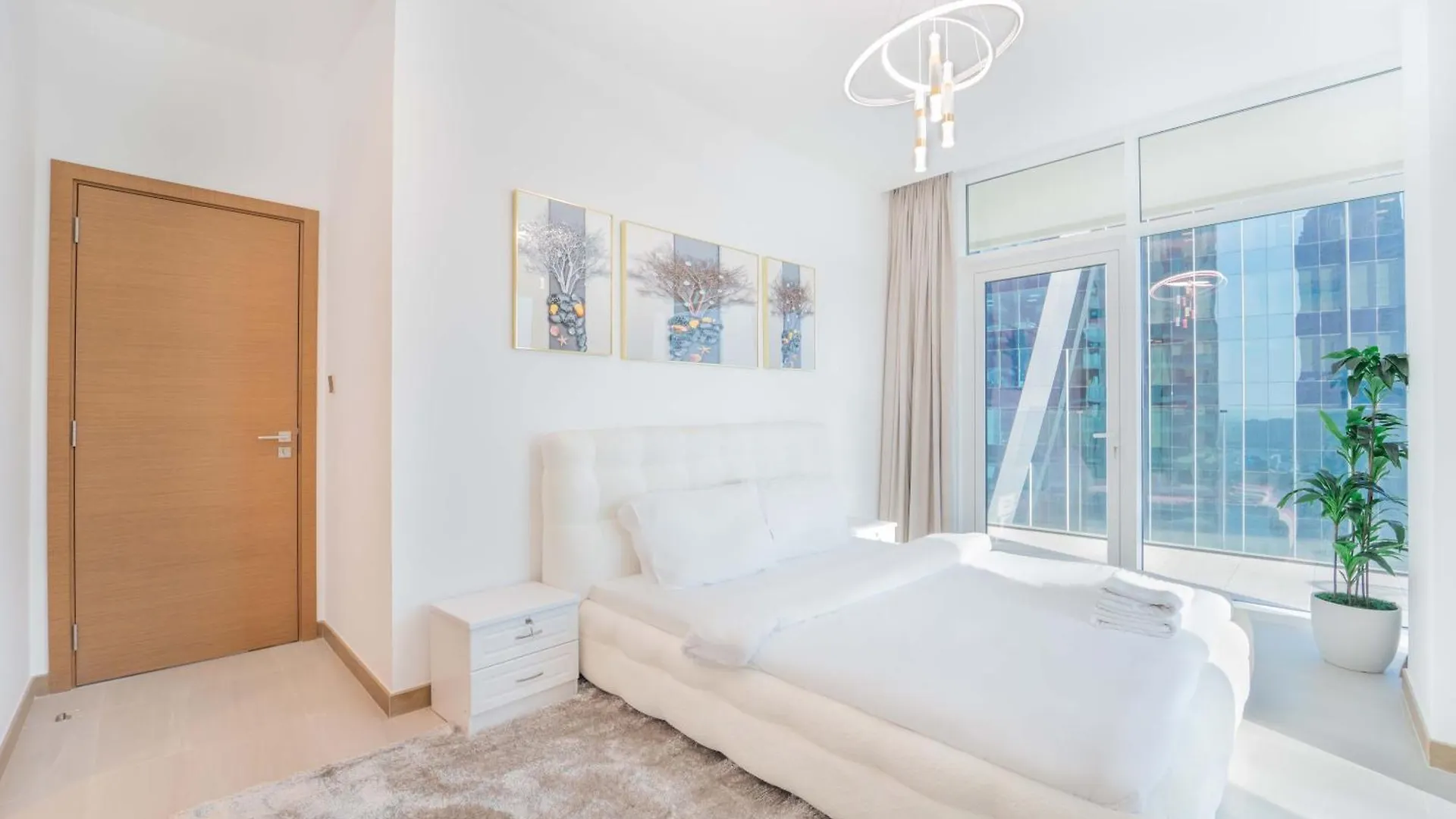 Fabulous Missoni Designer Building, 3 Bedroom Plus Maid Dubai Apartment