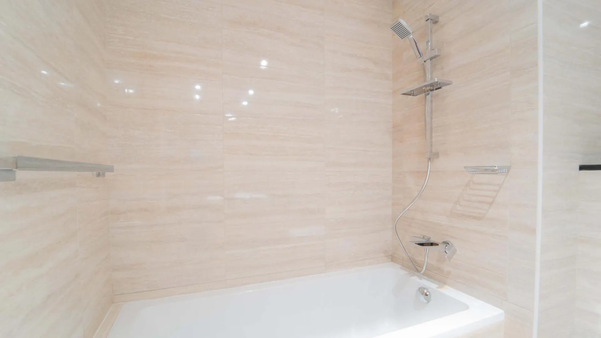 Fabulous Missoni Designer Building, 3 Bedroom Plus Maid Dubaï Appartement