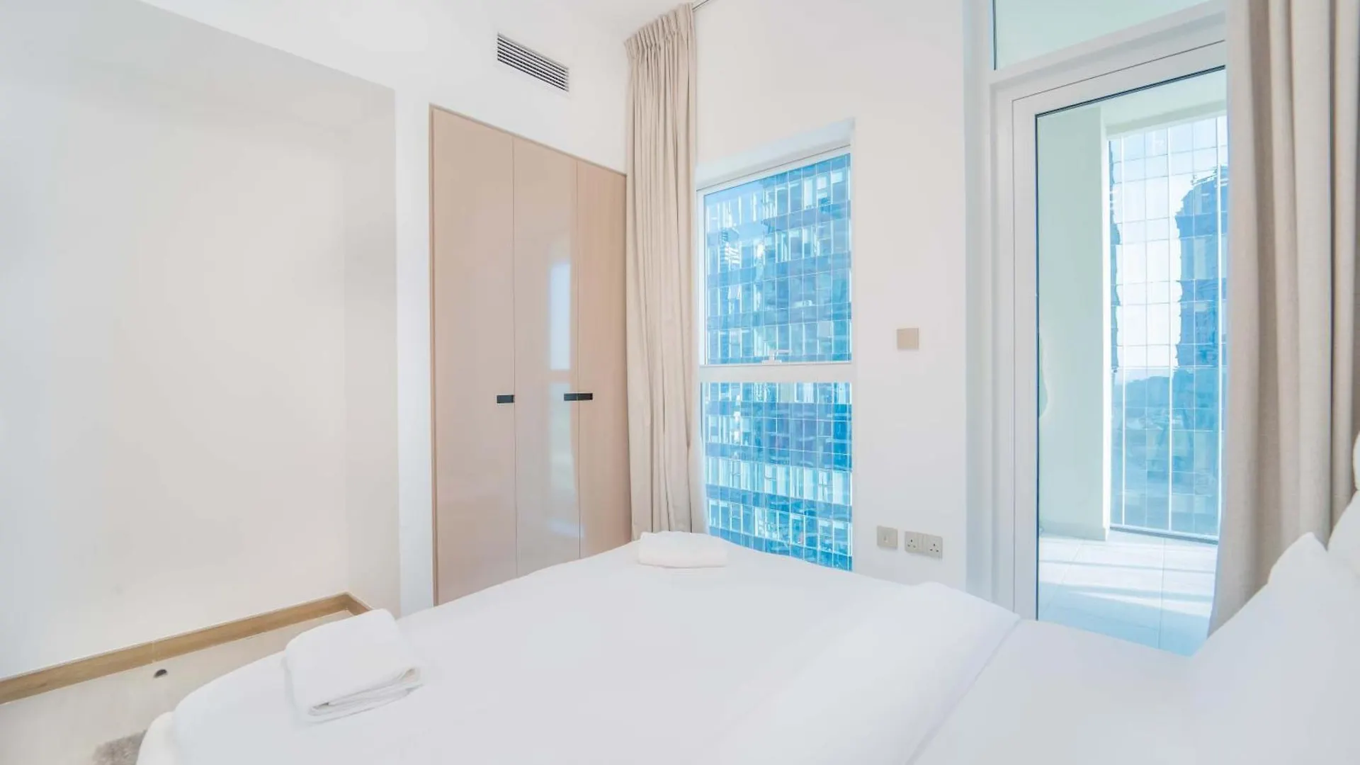 Fabulous Missoni Designer Building, 3 Bedroom Plus Maid Dubaï 0*,