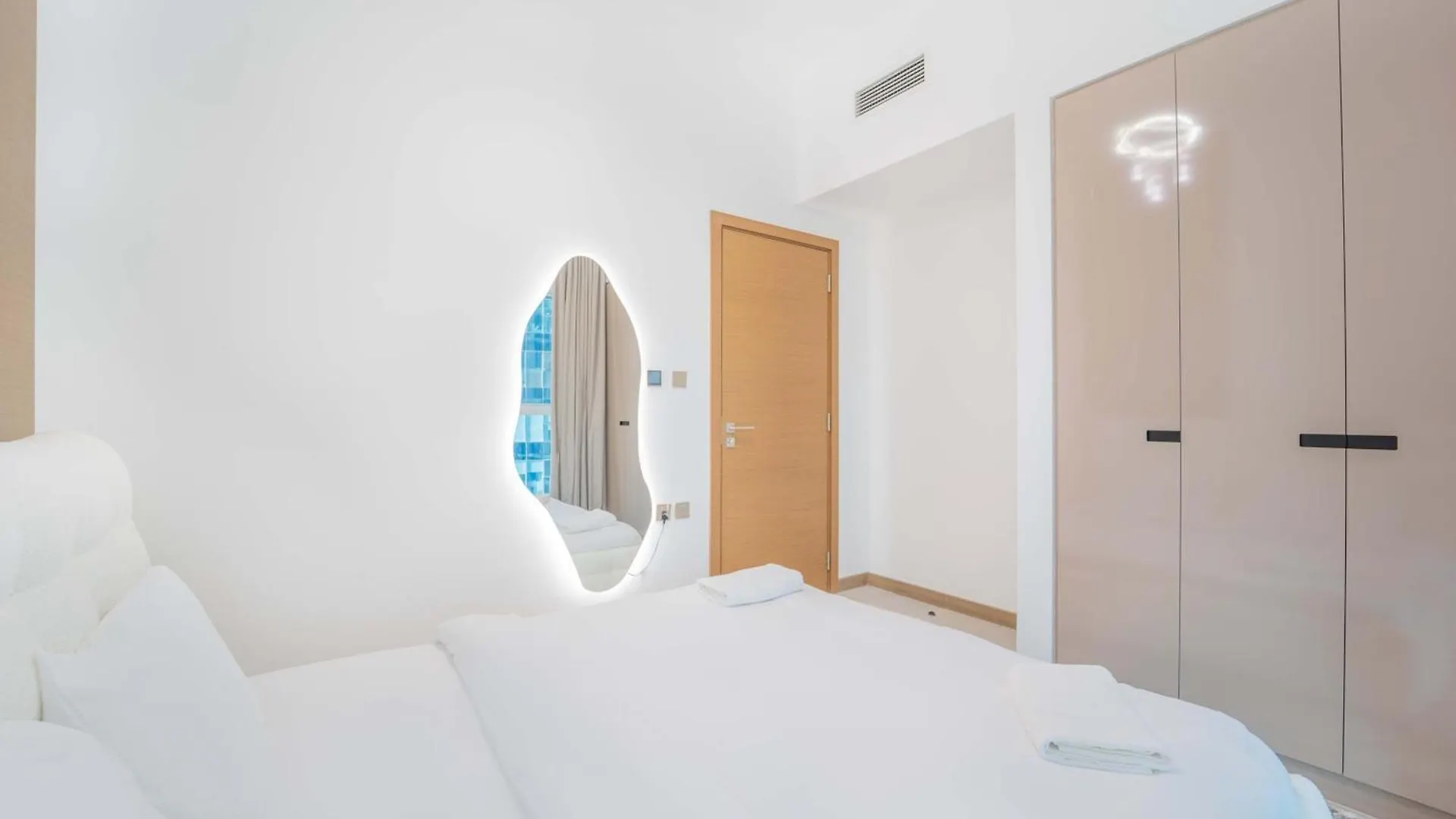Fabulous Missoni Designer Building, 3 Bedroom Plus Maid Dubaï 0*,  Émirats arabes unis