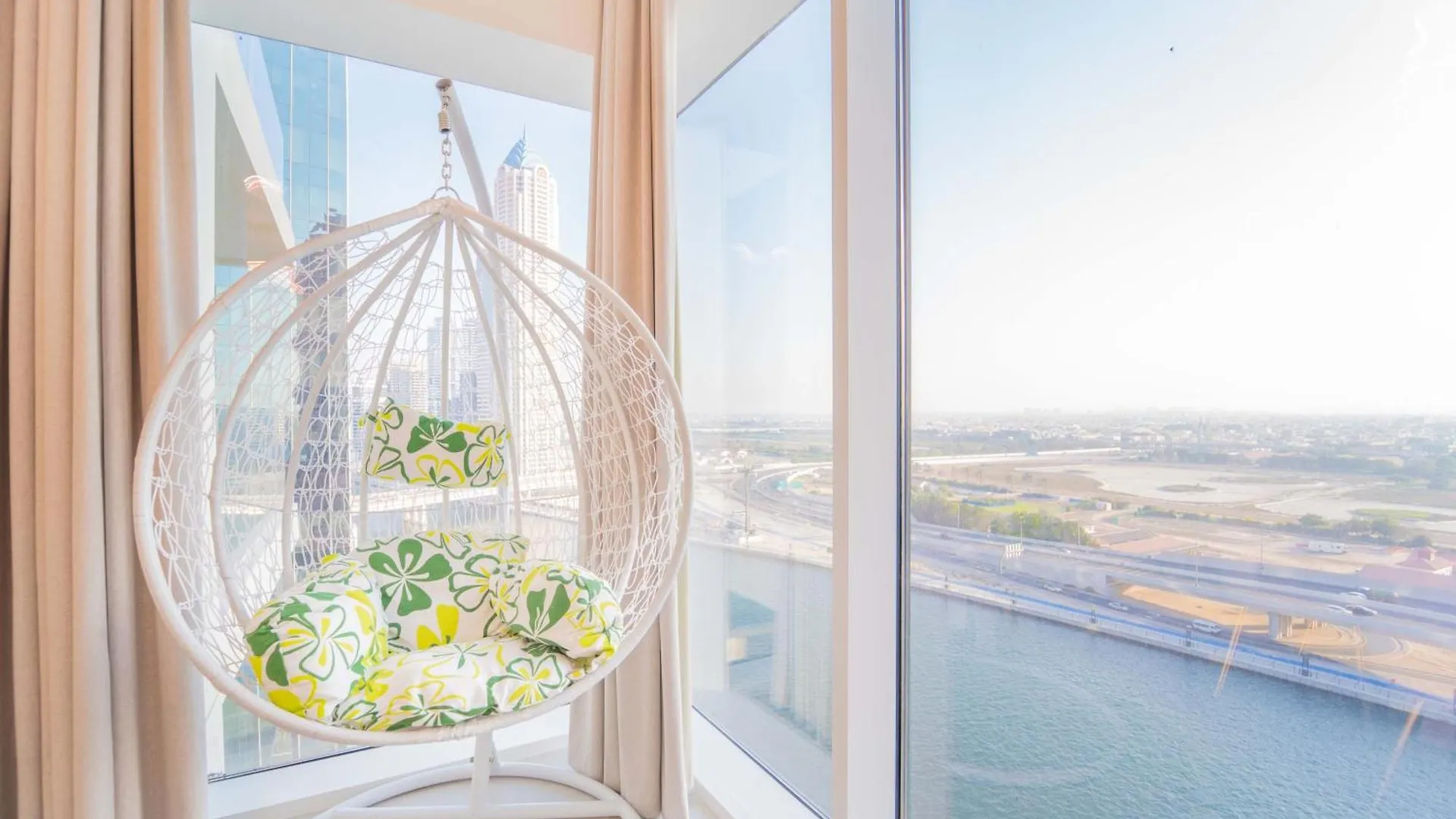 Fabulous Missoni Designer Building, 3 Bedroom Plus Maid Dubaï Appartement